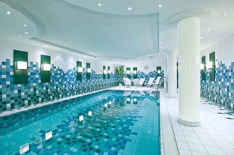 Plaza Hotel - Swimming-Pool